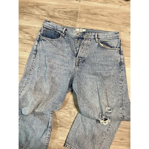 Free People Bren Boyfriend Jeans Womens Blue Distressed Boho Chic Button Fly 31 - Picture 5 of 8